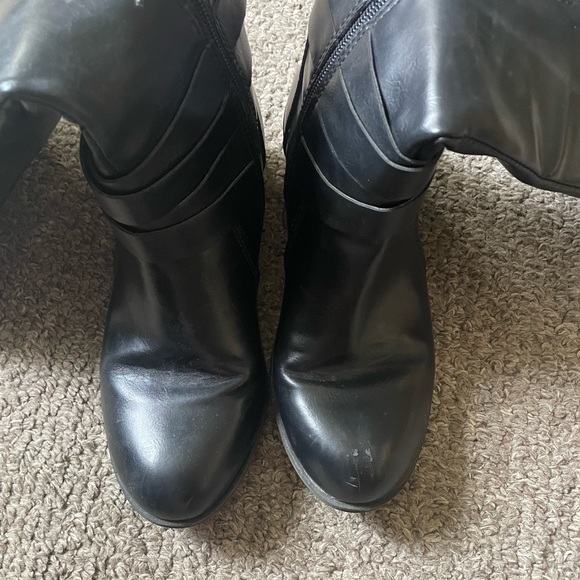 Black tall boots - Picture 5 of 5